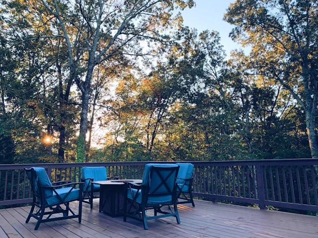 Deck Maintenance - Manage Falling Leaves